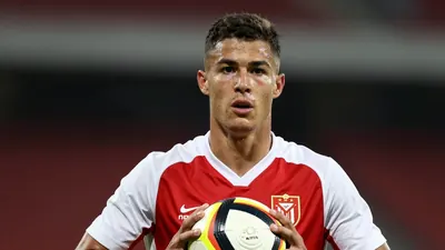 Middenvelder Ryan van de Pavert keert na een korte uitleenperiode bij SC Cambuur terug naar Ajax vanwege persoonlijke...