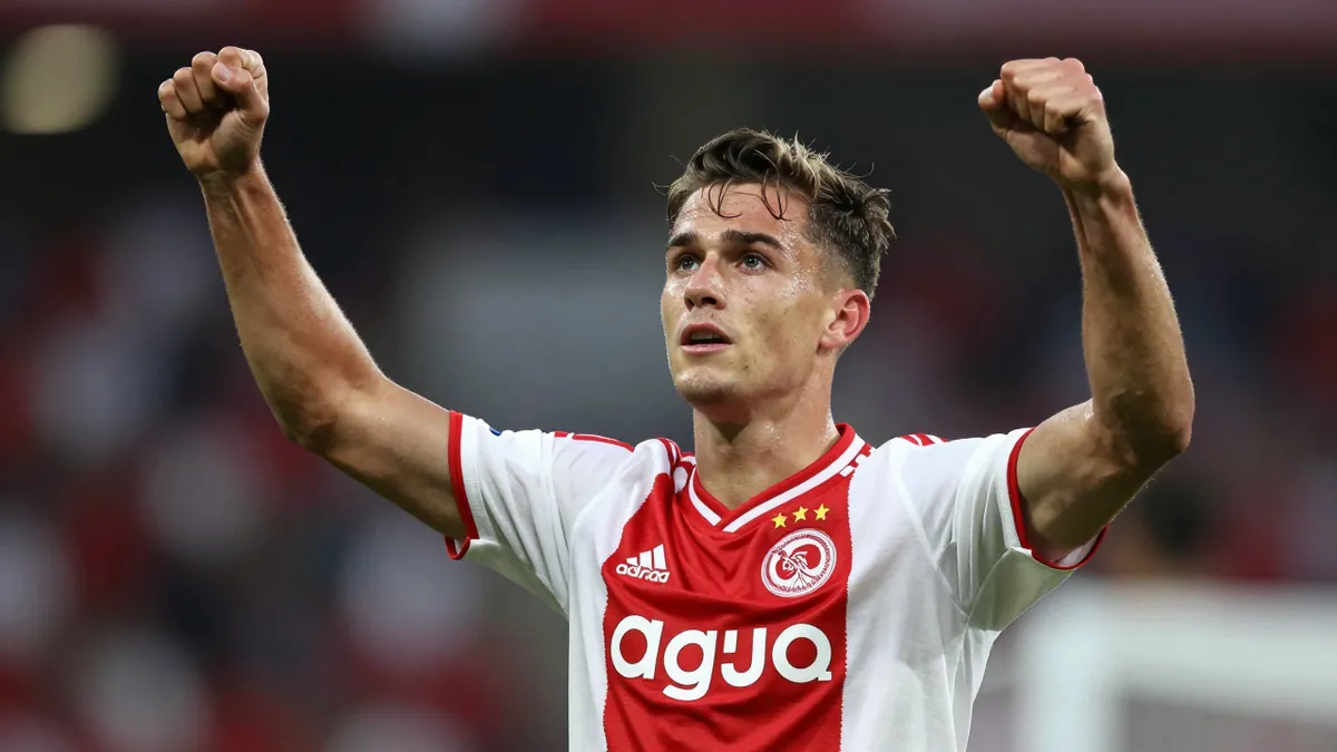 Ajax overwint overtuigend en treft Ierse tegenstander in de Conference League