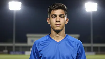 Tristan Gooijer verlaat na drie jaar bij Ajax Lommel SK in België, waar hij een contract tot midden 2028 tekent na een...