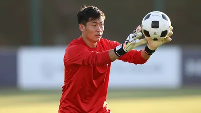 AFC Ajax: Ajax verhuurt doelman Paul Reversen (21) voor één seizoen aan De Graafschap