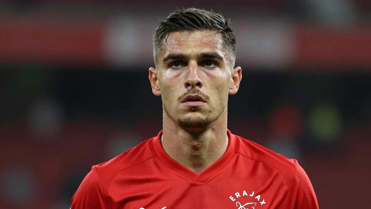 AFC Ajax have completed loan deals for defender Thilo Kehrer and forward Simon Adingra, while also dealing with a serious...