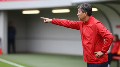 AFC Ajax heeft Fred Grim ontslagen en Oscar Garcia gepromoveerd tot hoofdcoach, nadat een 3-1 nederlaag tegen FC...